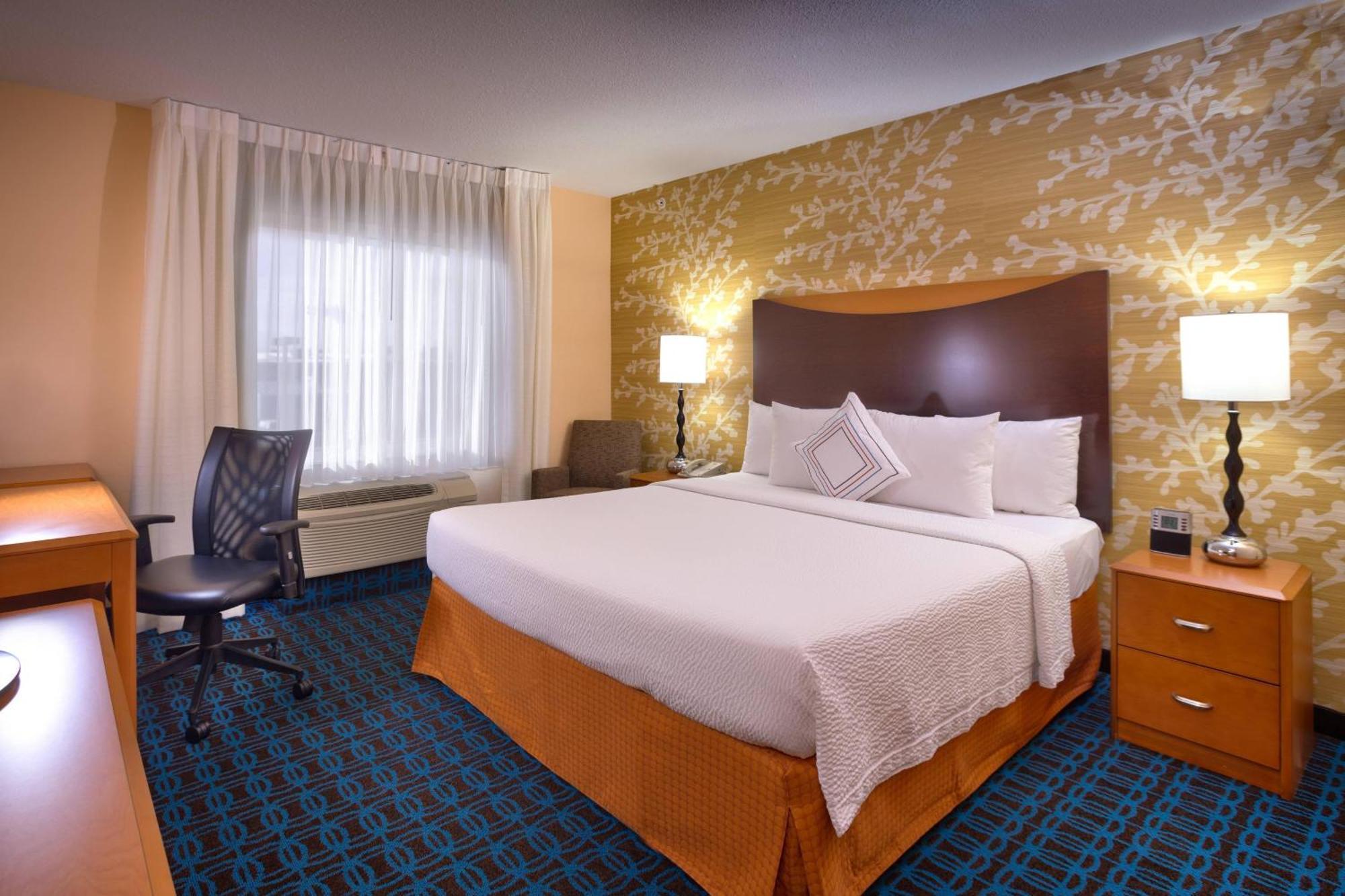 Fairfield Inn & Suites By Marriott ג'ילט מראה חיצוני תמונה