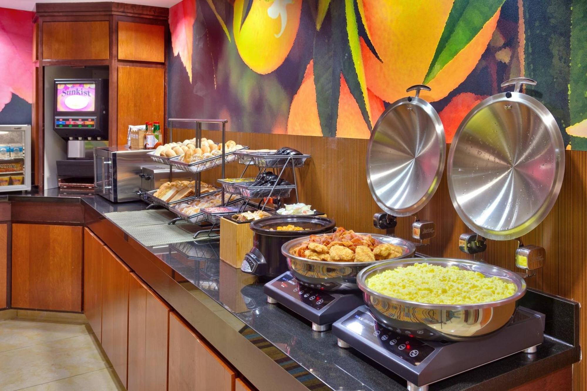 Fairfield Inn & Suites By Marriott ג'ילט מראה חיצוני תמונה