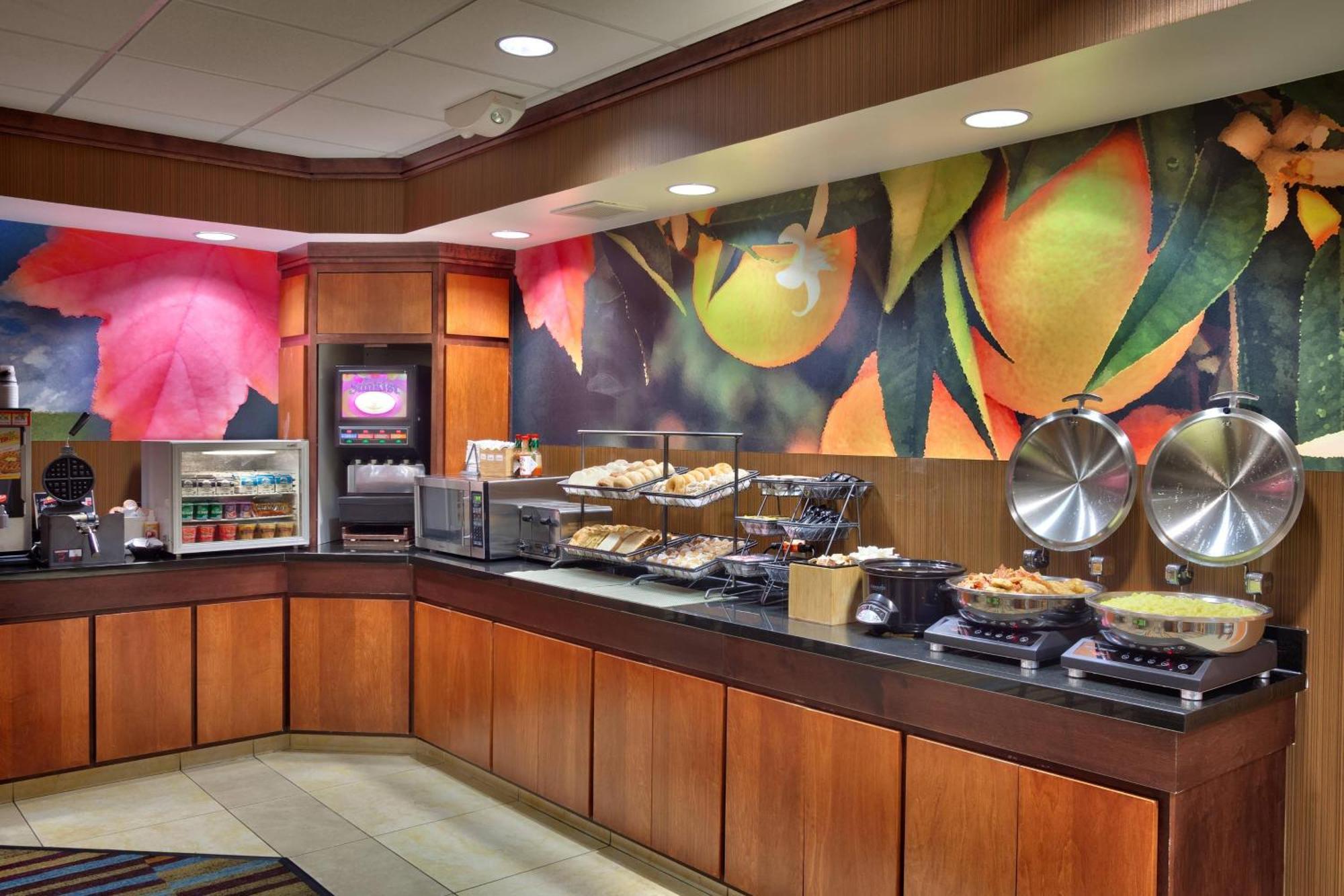 Fairfield Inn & Suites By Marriott ג'ילט מראה חיצוני תמונה